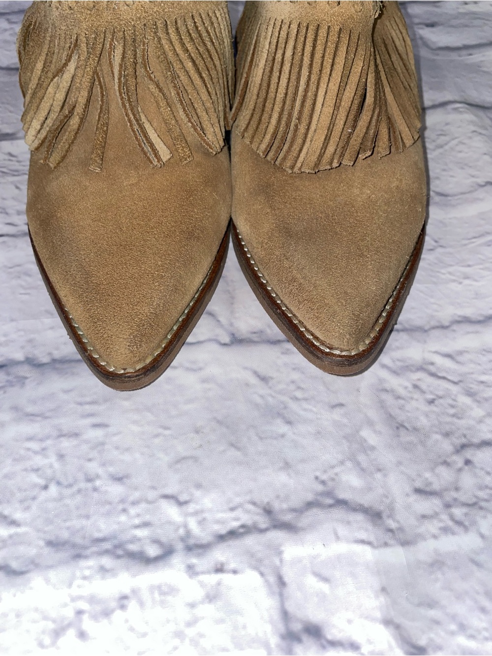 Antelope Dabney Fringe Suede Mules. Taupe. Size 37 - Picture 5 of 8